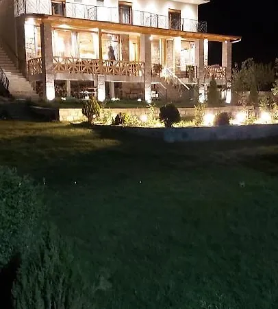 Vila Restaurant Laura 2* Voskopojë